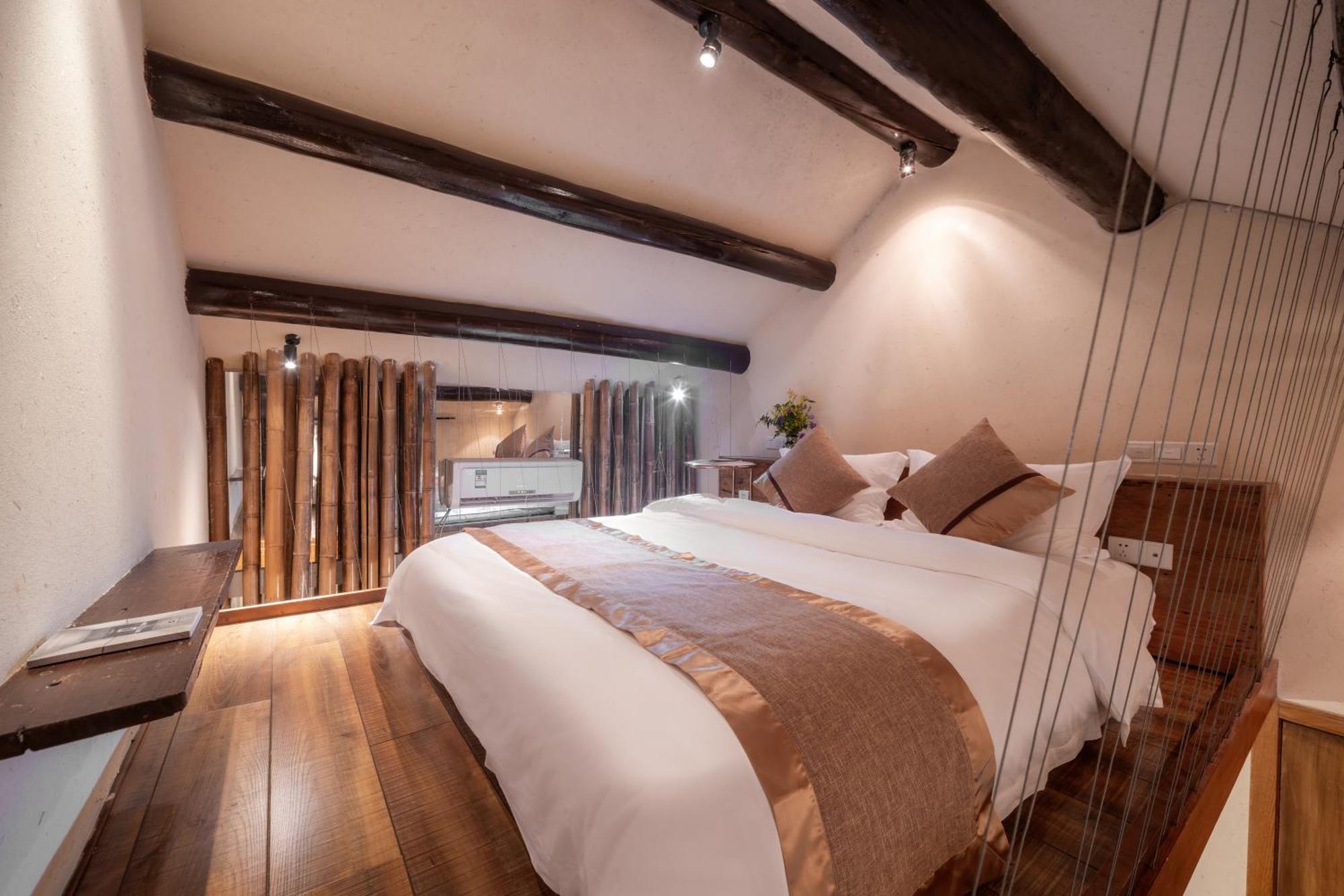 Le Zai Nan Luo Gu Xiang Wang Fu Jing Forbidden Courtyard Hotel&free Laundry Service&free Coffee &paid Dumpling Experience Service Hotel